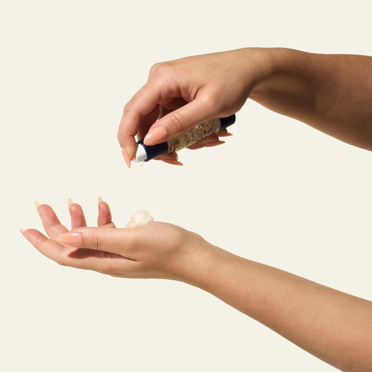 seneserum-c-hydrating-c-pearls-serum-us